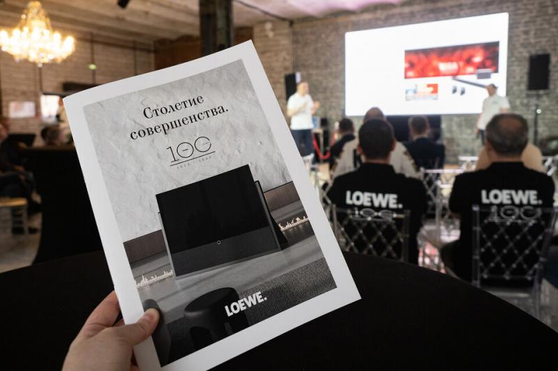 Флагманский телевизор Loewe iconic i.65
